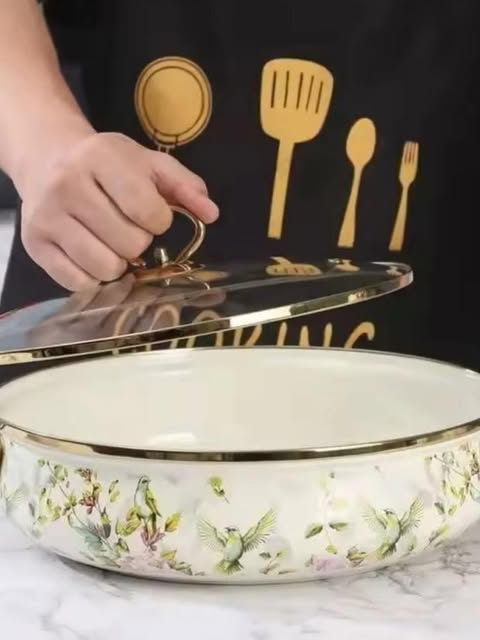 bol ceramique avec couvert