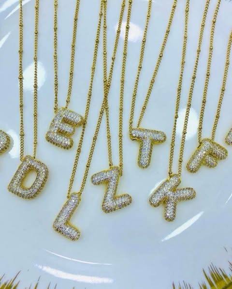 COLLIER 